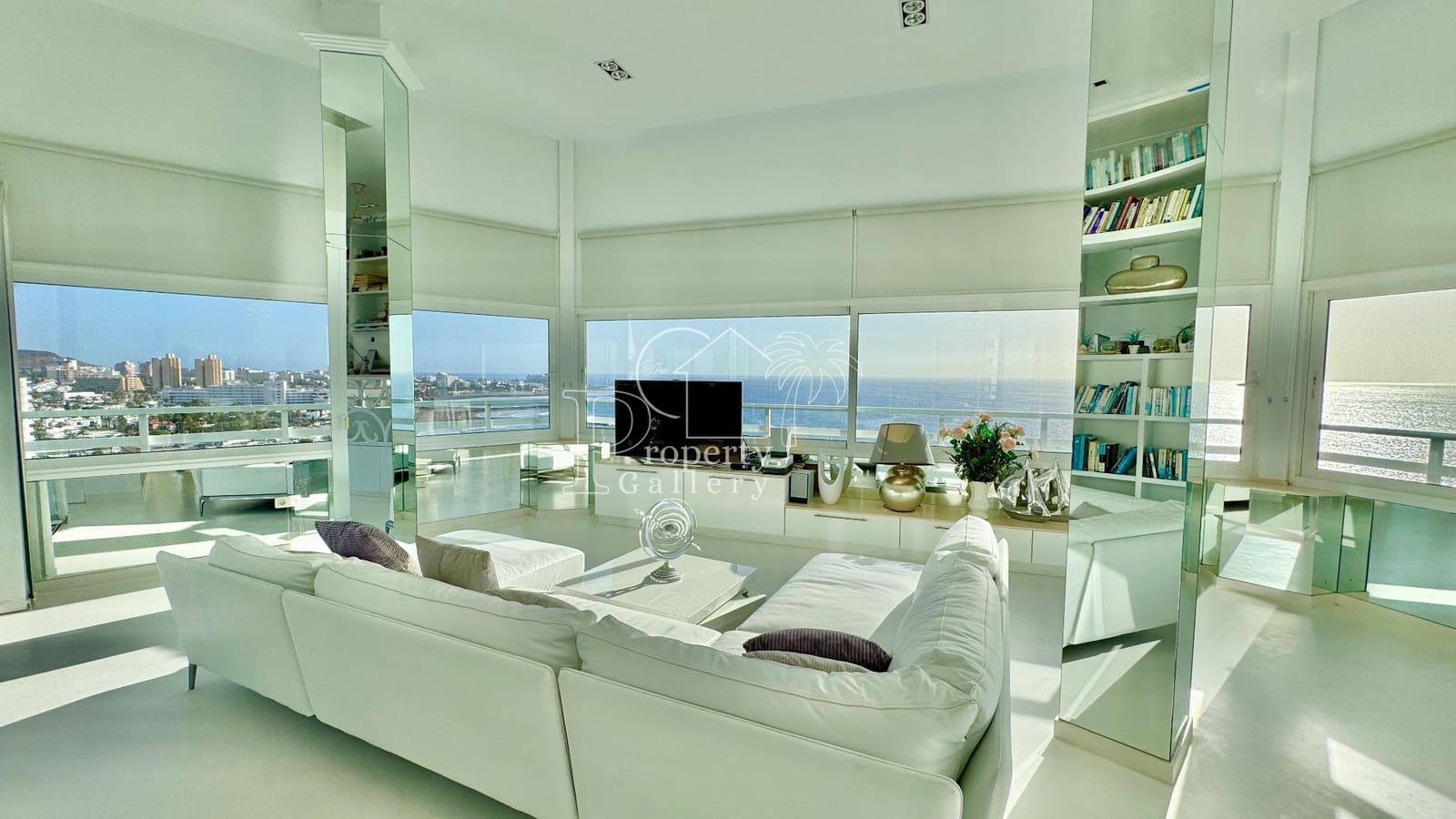 1 bedroom Penthouse for sale in Costa Adeje with pool - € 1,595,000 (Ref: 8840585)