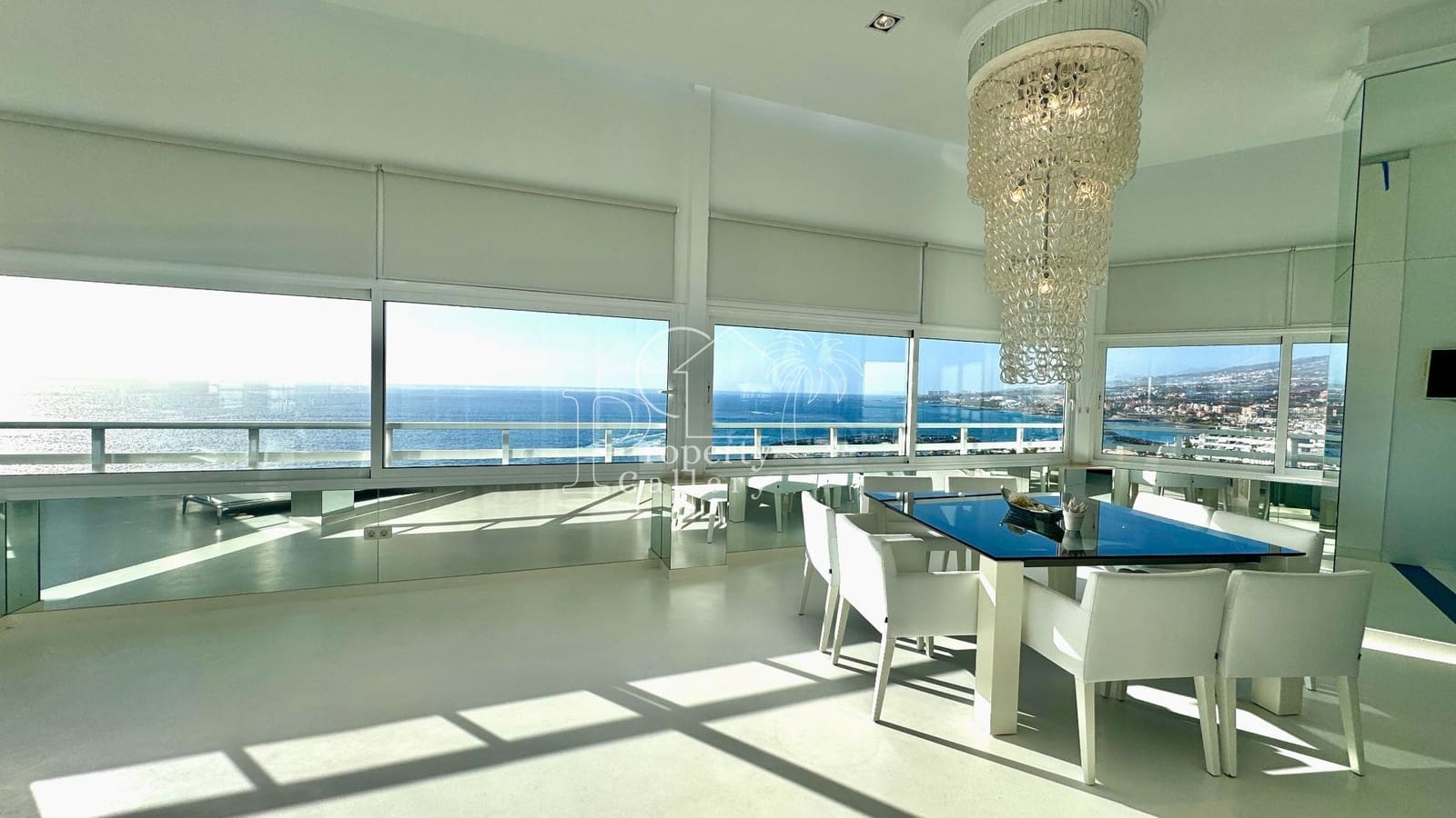 1 bedroom Penthouse for sale in Costa Adeje with pool - € 1,595,000 (Ref: 8840585)