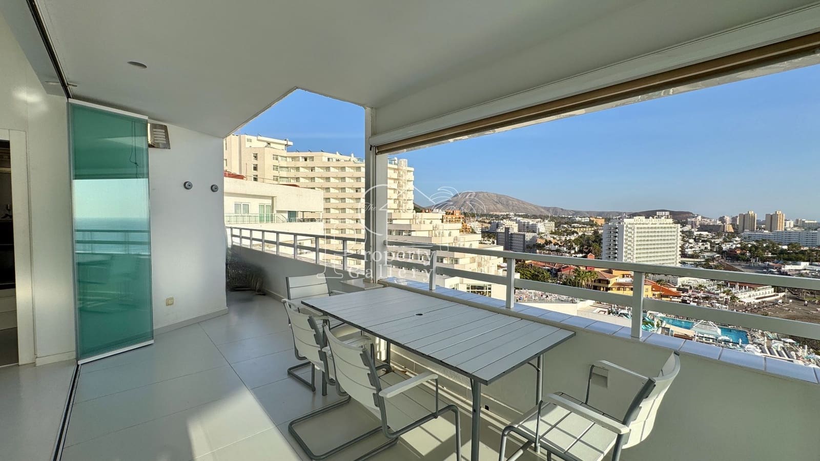 1 bedroom Penthouse for sale in Costa Adeje with pool - € 1,595,000 (Ref: 8840585)