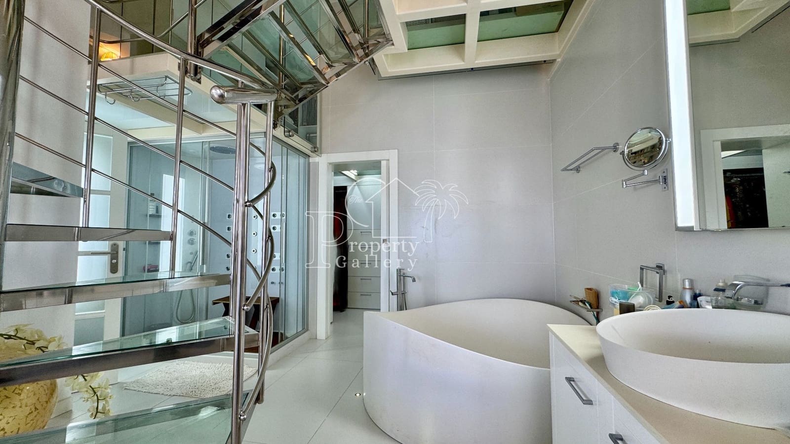 1 bedroom Penthouse for sale in Costa Adeje with pool - € 1,595,000 (Ref: 8840585)