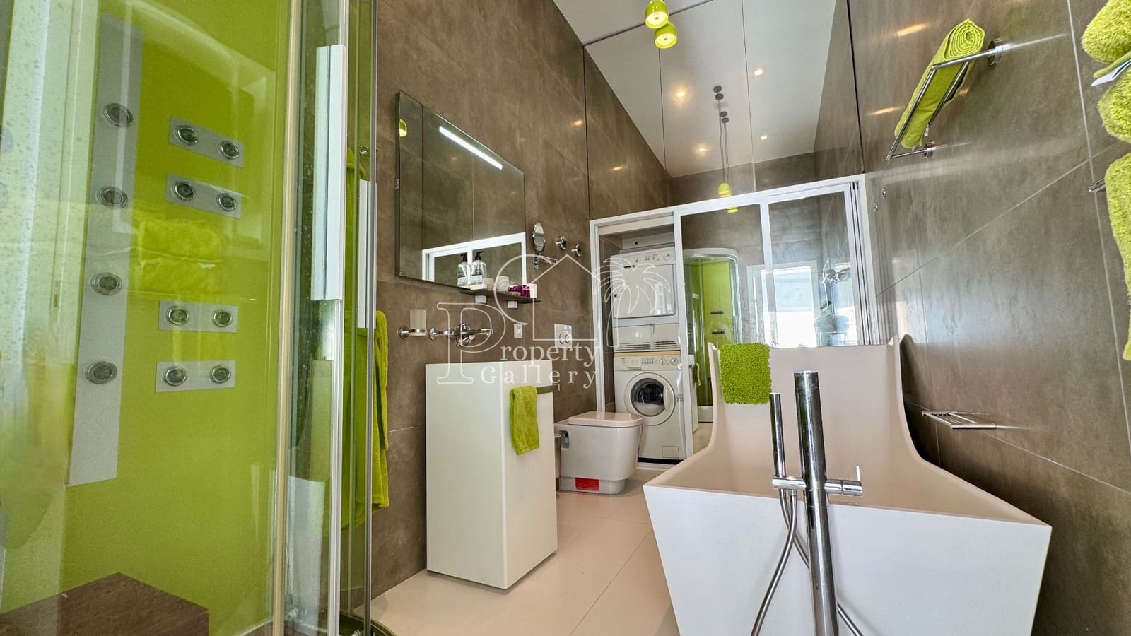 1 bedroom Penthouse for sale in Costa Adeje with pool - € 1,595,000 (Ref: 8840585)