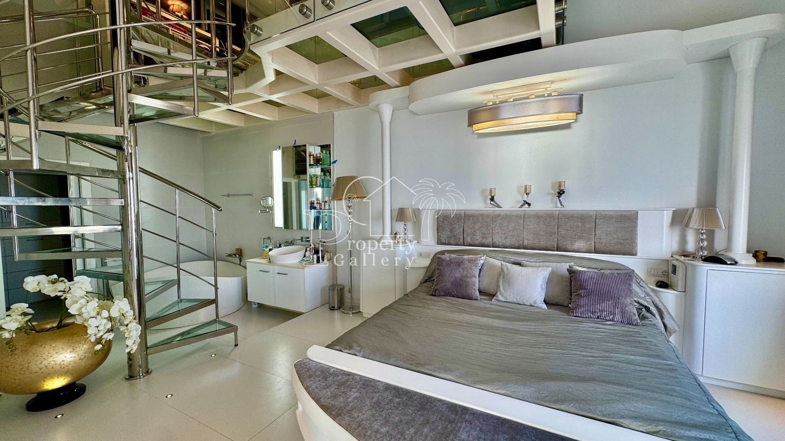 1 bedroom Penthouse for sale in Costa Adeje with pool - € 1,595,000 (Ref: 8840585)