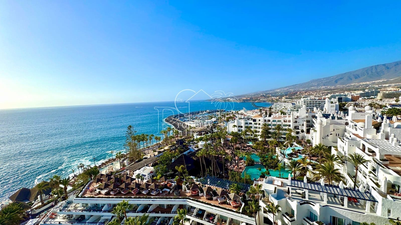 1 bedroom Penthouse for sale in Costa Adeje with pool - € 1,595,000 (Ref: 8840585)