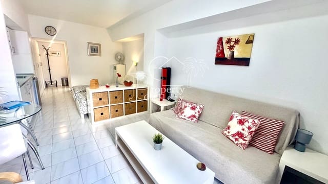 Studio te koop in Los Cristianos, Arona met zwembad - € 194.000 (Ref: 9019760)