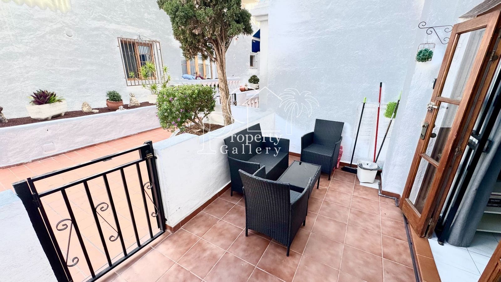 Studio til salg i Los Cristianos med swimmingpool - € 194.000 (Ref: 9019760)