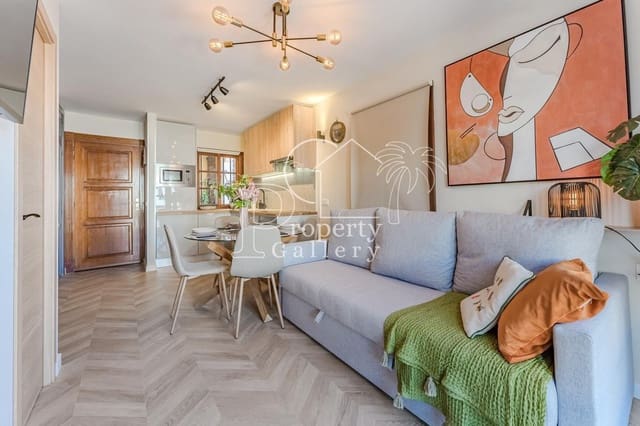 1 chambre Appartement à vendre à San Eugenio Alto, Adeje avec piscine - 284 999 € (Ref: 9081274)