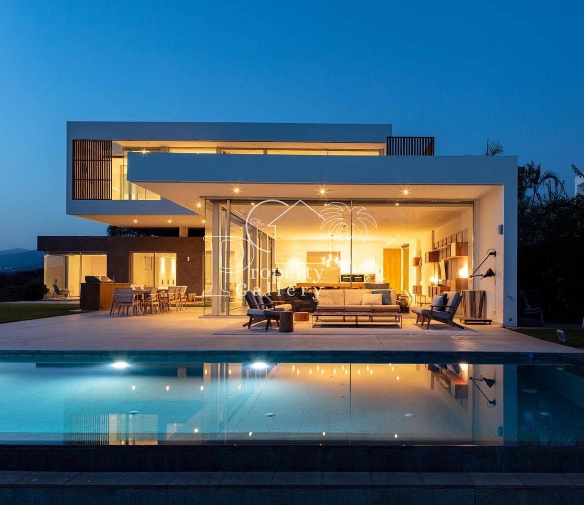 Grunde uden byggetilladelser til salg i Guia de Isora - € 900.000 (Ref: 9102687)