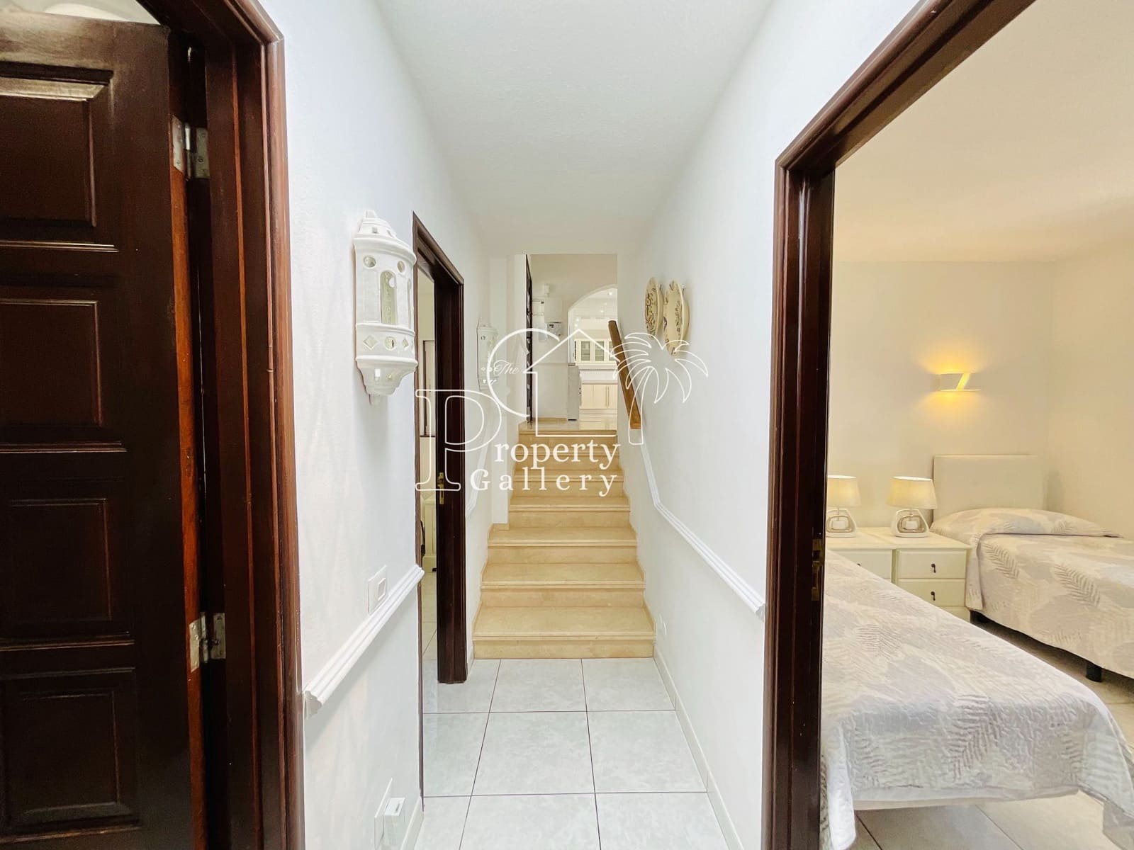 6 soveværelse Villa til salg i Costa Adeje med swimmingpool garage - € 3.800.000 (Ref: 9129450)