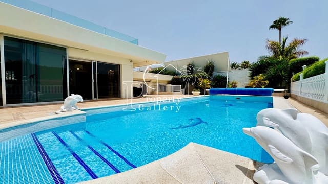 6 soverom Villa til salgs i San Eugenio Bajo, Adeje med svømmebasseng garasje - € 3 800 000 (Ref: 9129450)