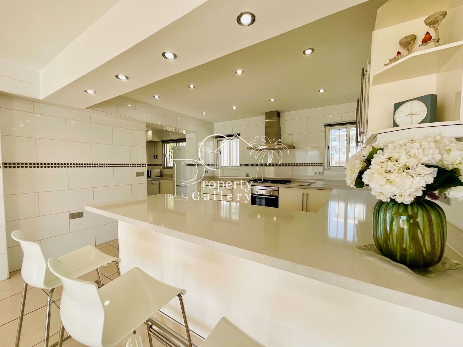 6 soveværelse Villa til salg i Costa Adeje med swimmingpool garage - € 3.800.000 (Ref: 9129450)