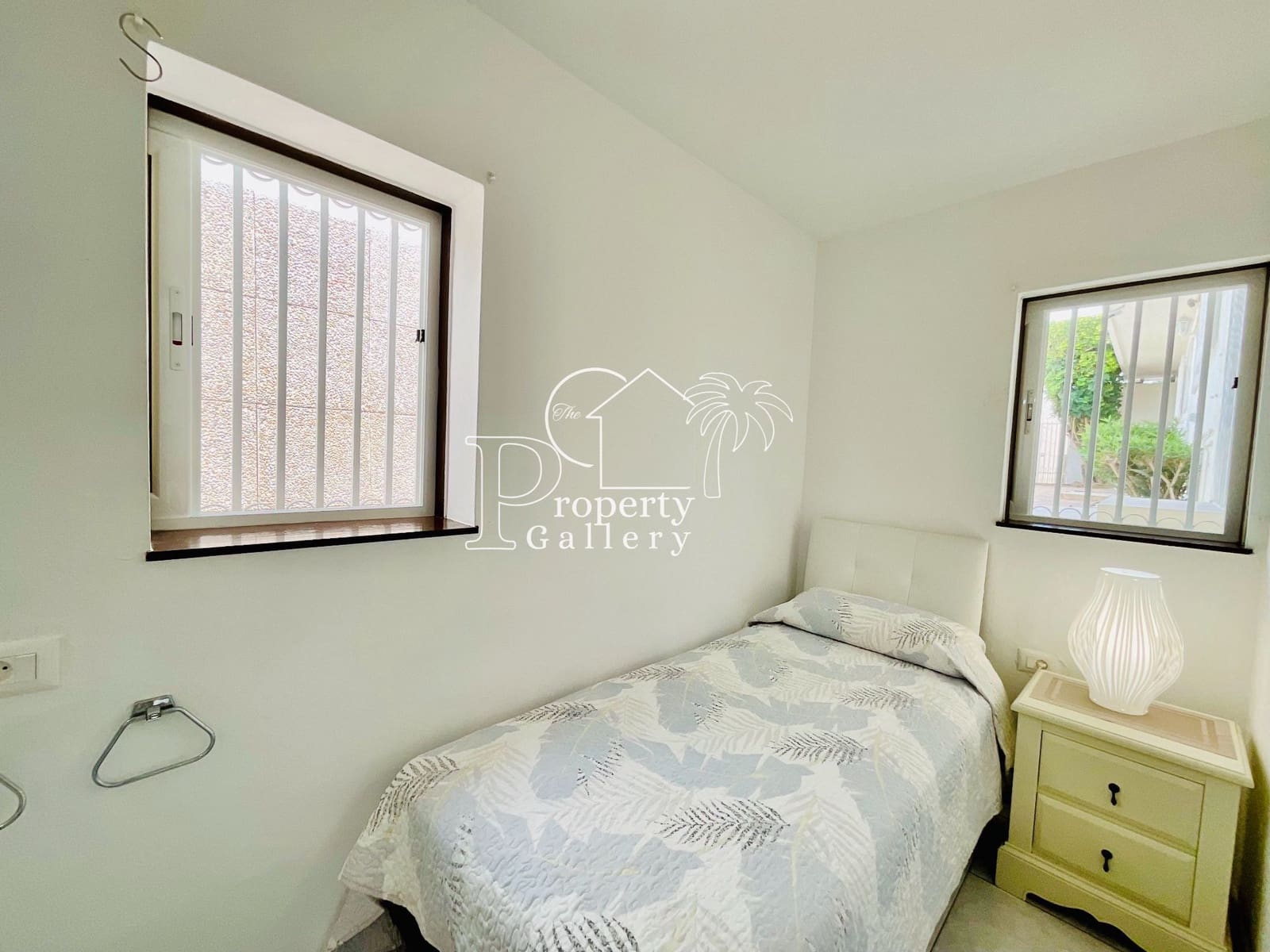 6 soveværelse Villa til salg i Costa Adeje med swimmingpool garage - € 3.800.000 (Ref: 9129450)