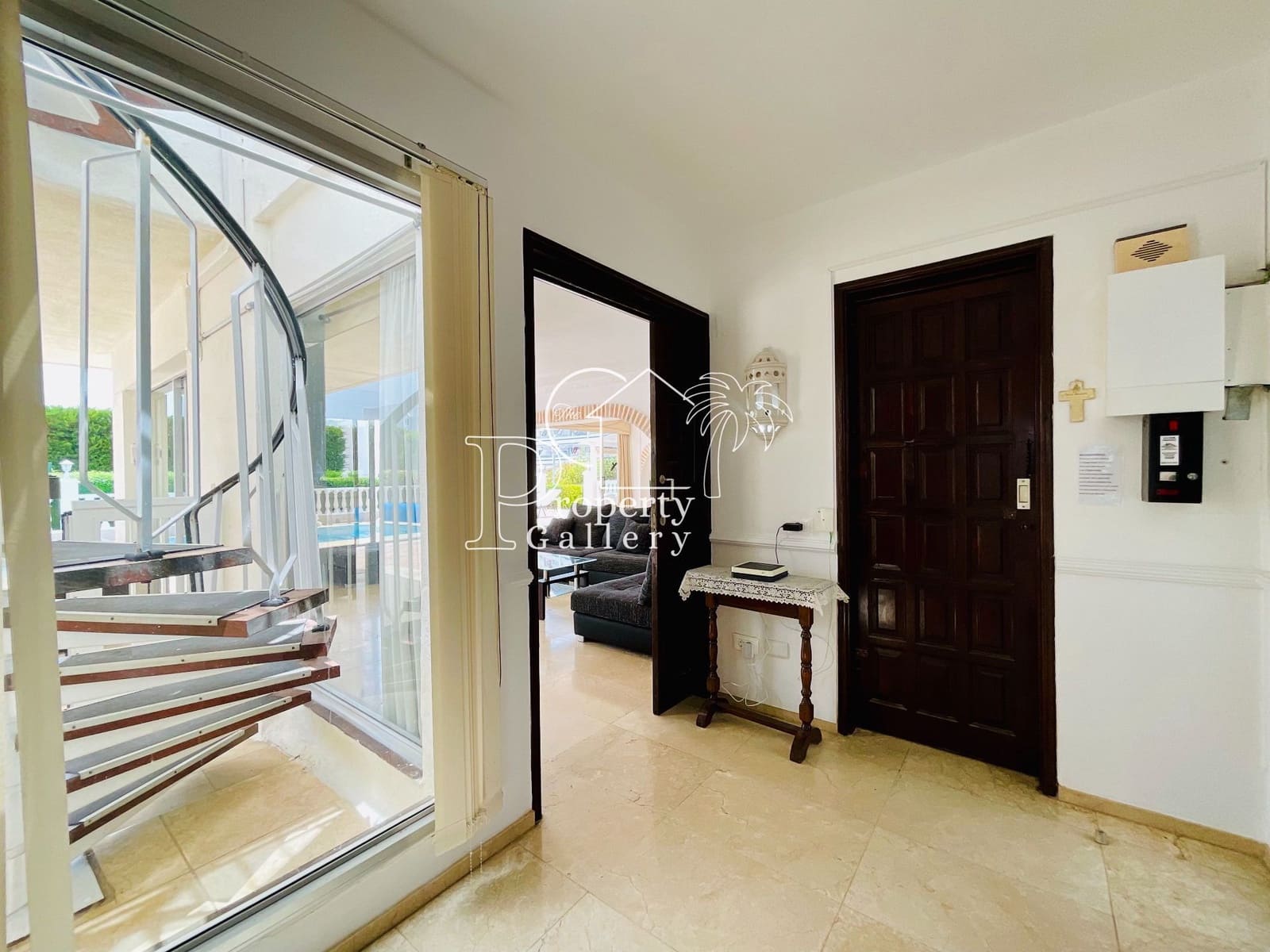 6 soveværelse Villa til salg i Costa Adeje med swimmingpool garage - € 3.800.000 (Ref: 9129450)