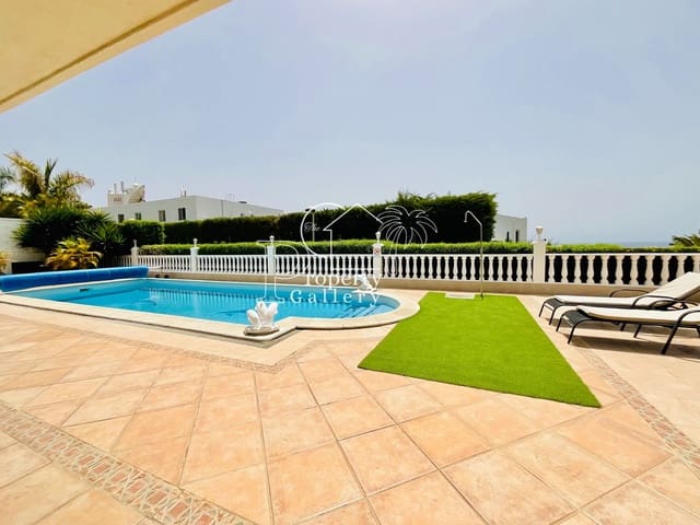 6 soverom Villa til salgs i San Eugenio Bajo, Adeje med svømmebasseng garasje - € 3 800 000 (Ref: 9129450)