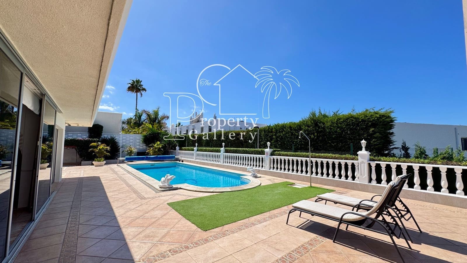 6 soveværelse Villa til salg i Costa Adeje med swimmingpool garage - € 3.800.000 (Ref: 9129450)