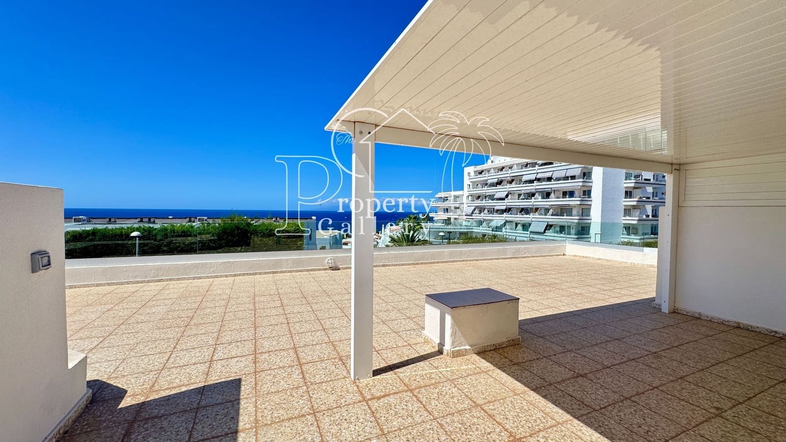 6 soveværelse Villa til salg i Costa Adeje med swimmingpool garage - € 3.800.000 (Ref: 9129450)