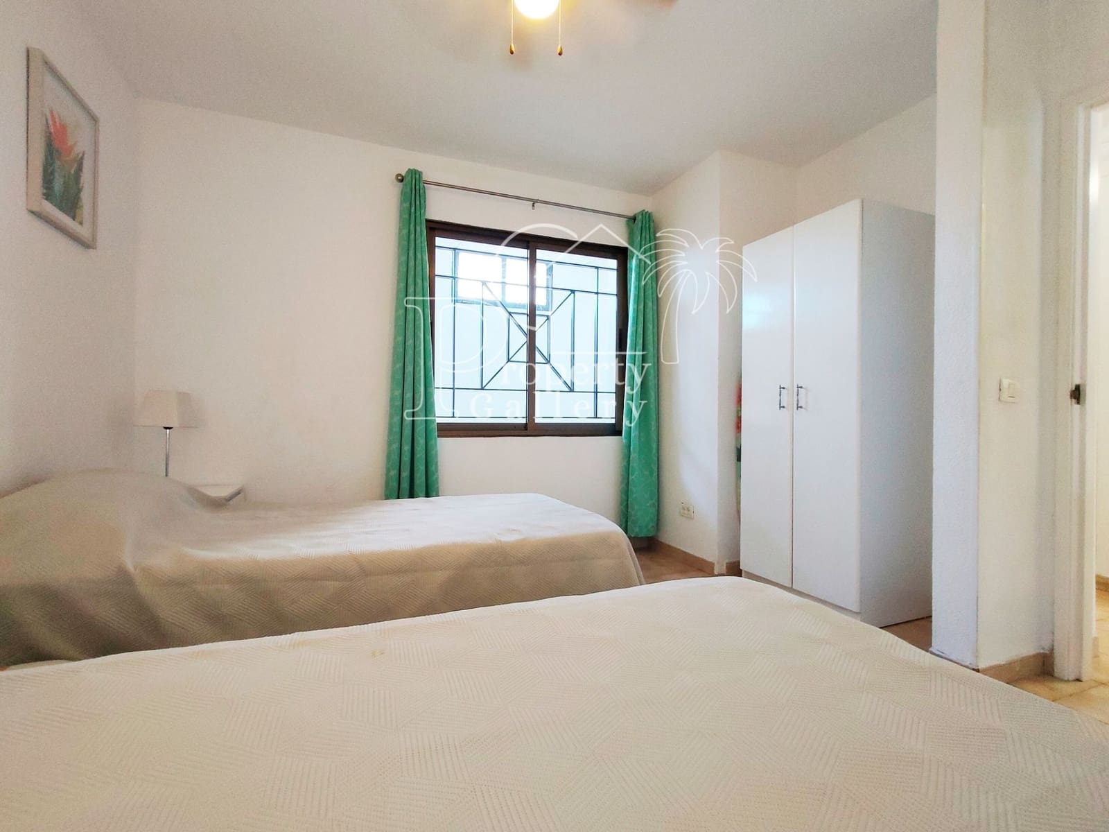 2 soveværelse Lejlighed til salg i Los Cristianos med swimmingpool - € 315.000 (Ref: 9146716)