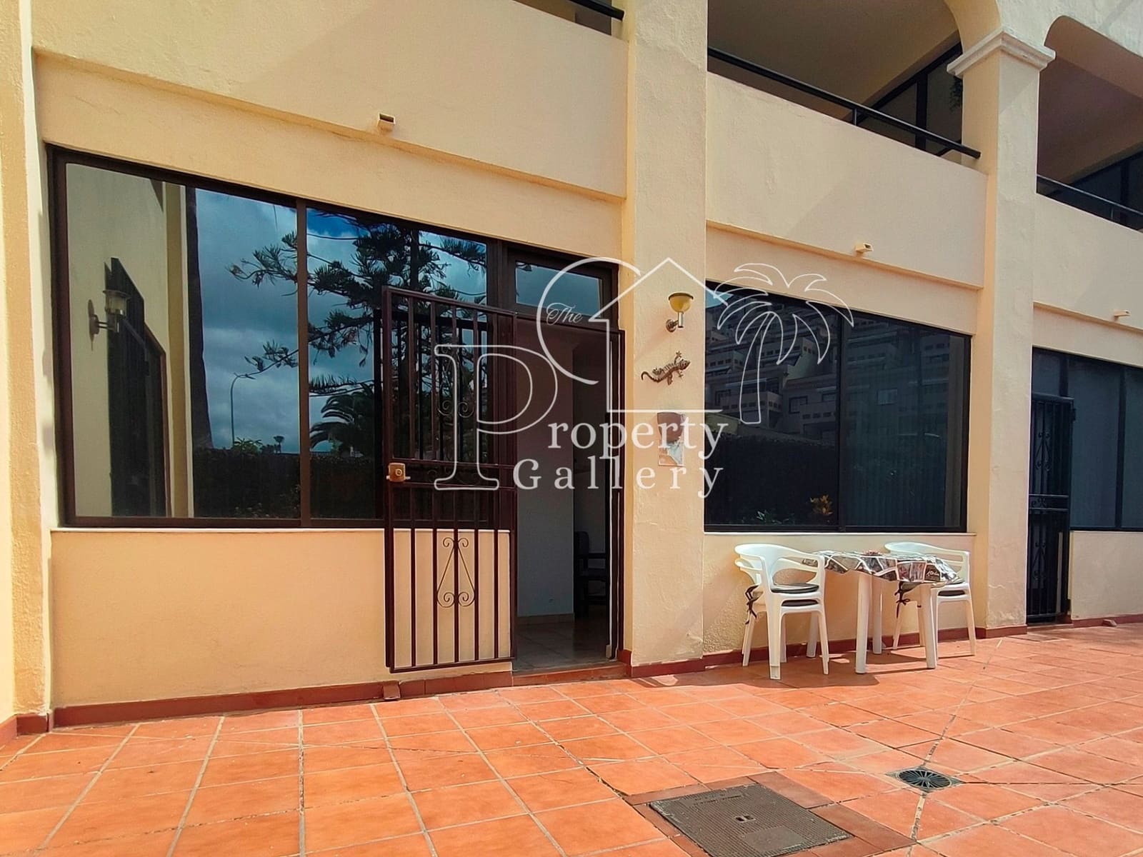 2 soveværelse Lejlighed til salg i Los Cristianos med swimmingpool - € 315.000 (Ref: 9146716)