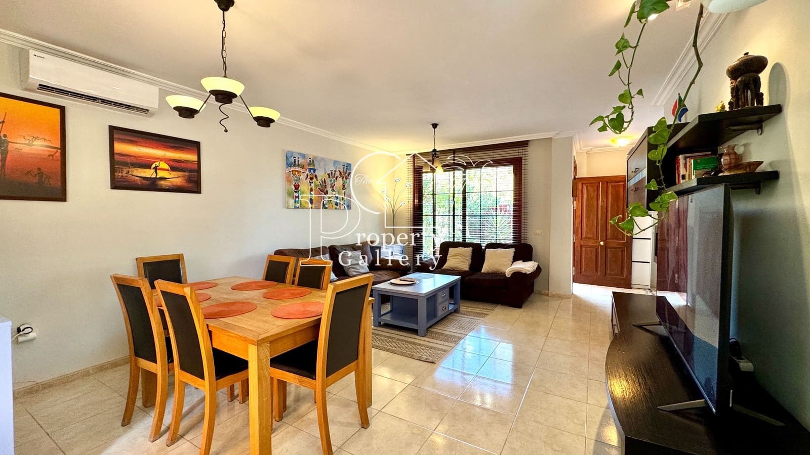 3 soveværelse Villa til salg i Arona med garage - € 485.000 (Ref: 9163371)