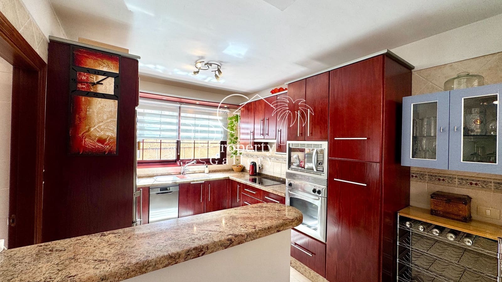 3 soveværelse Villa til salg i Arona med garage - € 485.000 (Ref: 9163371)