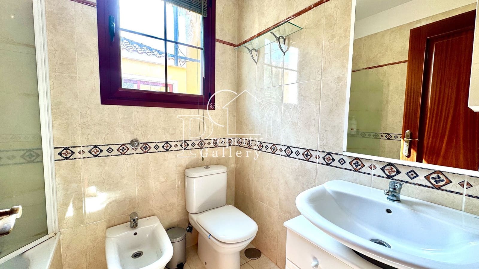 3 soveværelse Villa til salg i Arona med garage - € 485.000 (Ref: 9163371)