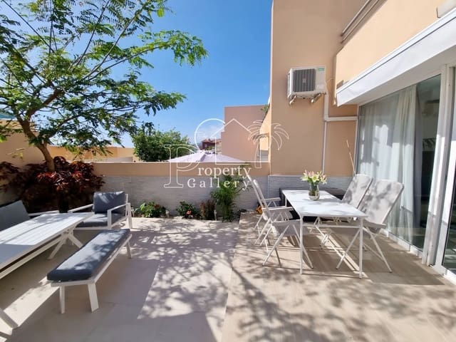 3 bedroom Semi-detached Villa for sale in Playa de Fañabé Alto, Adeje with garage - € 599,000 (Ref: 9171117)