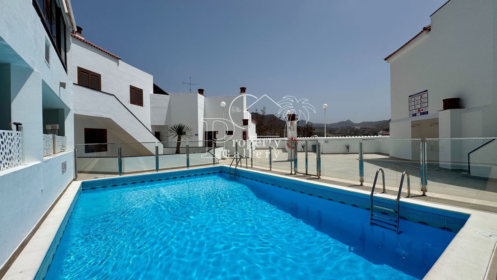 1 soveværelse Lejlighed til salg i Los Cristianos med swimmingpool garage - € 235.000 (Ref: 9176153)