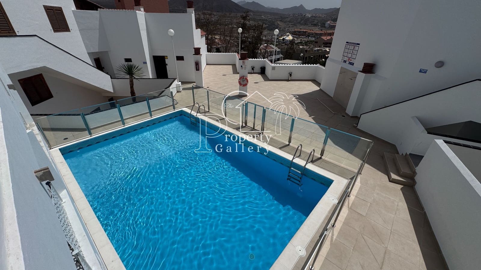 1 soveværelse Lejlighed til salg i Los Cristianos med swimmingpool garage - € 235.000 (Ref: 9176153)