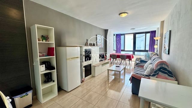 1 Zimmer Apartment zu verkaufen in Los Cristianos, Arona mit Pool Garage - 235.000 € (Ref: 9176153)