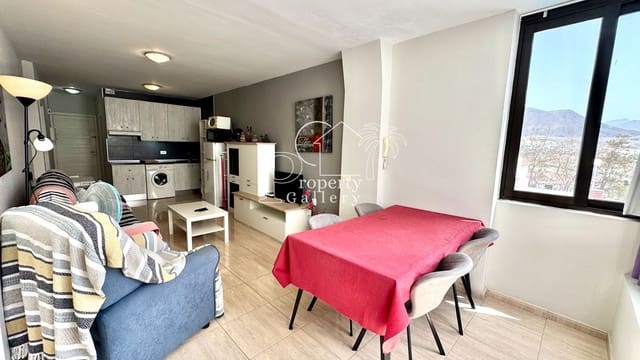 1 soveværelse Lejlighed til salg i Los Cristianos, Arona med swimmingpool garage - € 235.000 (Ref: 9176153)