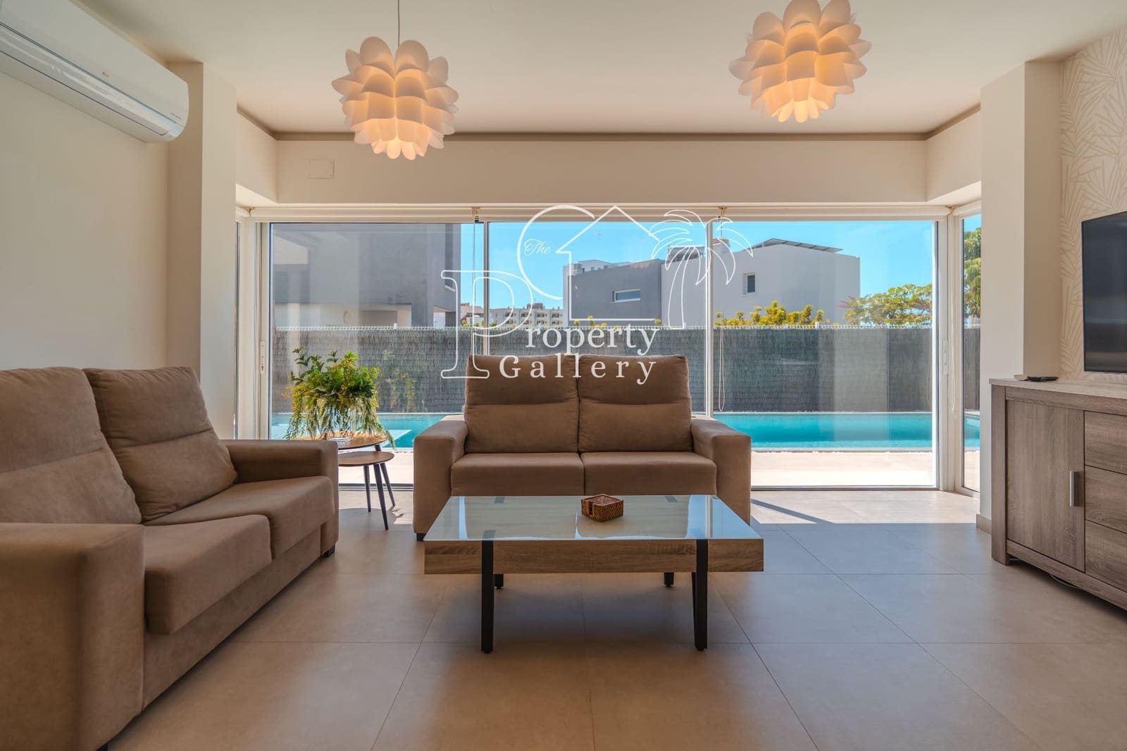 3 soverom Villa til salgs i Adeje med svømmebasseng garasje - € 1 175 000 (Ref: 9232159)