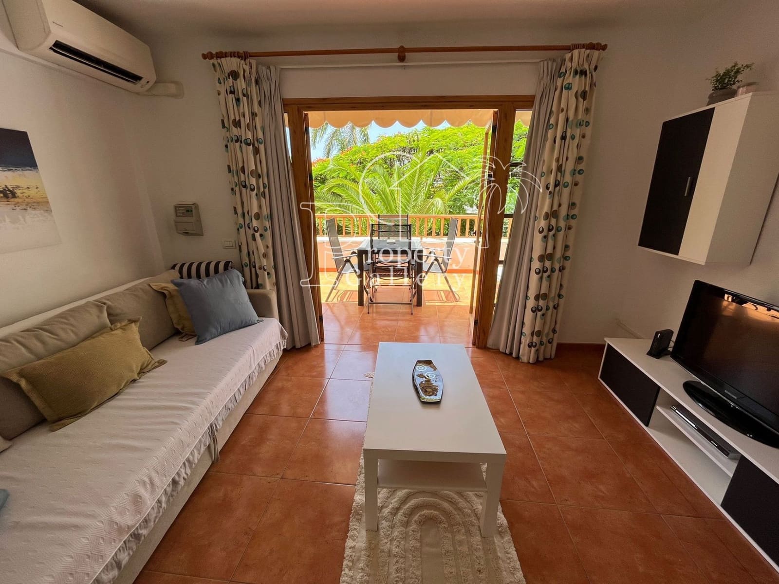 Studio te koop in Costa Adeje met zwembad - € 250.000 (Ref: 9246302)