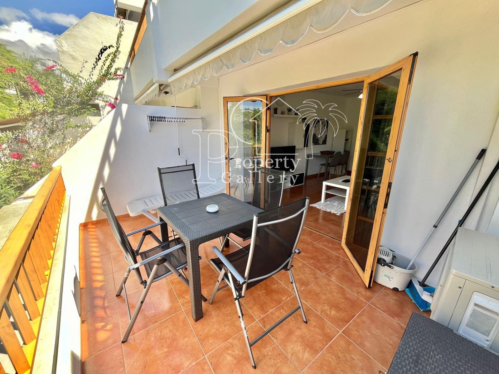 Studio te koop in Costa Adeje met zwembad - € 250.000 (Ref: 9246302)