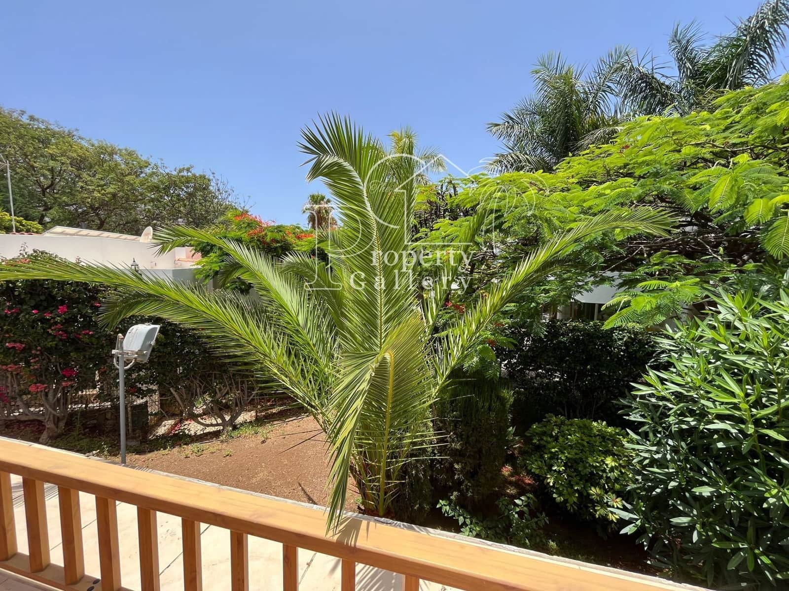 Studio te koop in Costa Adeje met zwembad - € 250.000 (Ref: 9246302)