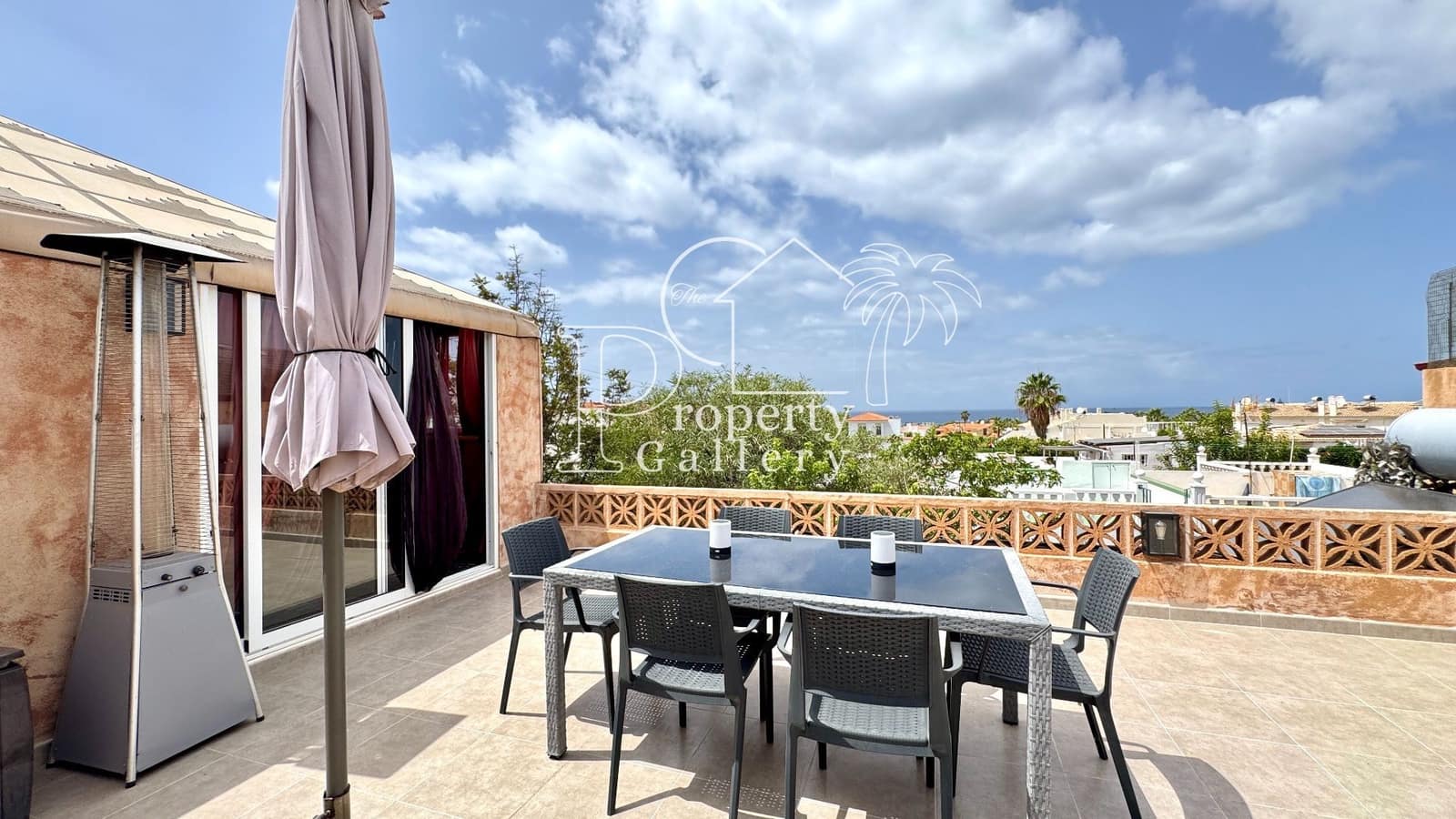 2 soverom Kjedet enebolig til salgs i Palm-Mar med garasje - € 600 000 (Ref: 9300422)