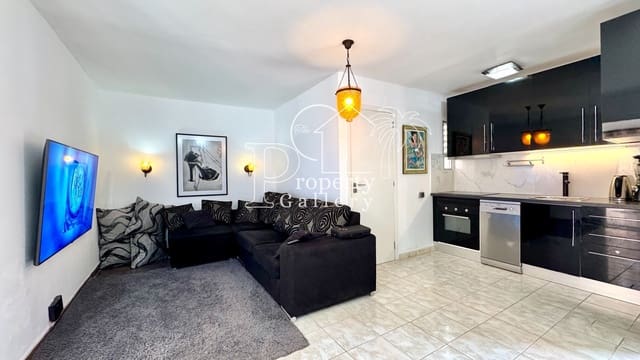 2 makuuhuone Paritalo myytävänä paikassa Palm-Mar, Arona mukana 
autotalli - 600 000 € (Ref: 9300422)