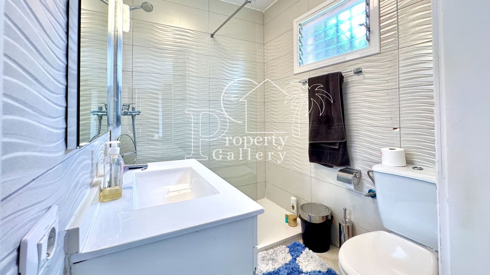 2 soverom Kjedet enebolig til salgs i Palm-Mar med garasje - € 600 000 (Ref: 9300422)