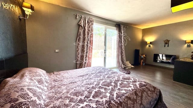 2 makuuhuone Paritalo myytävänä paikassa Palm-Mar, Arona mukana 
autotalli - 600 000 € (Ref: 9300422)