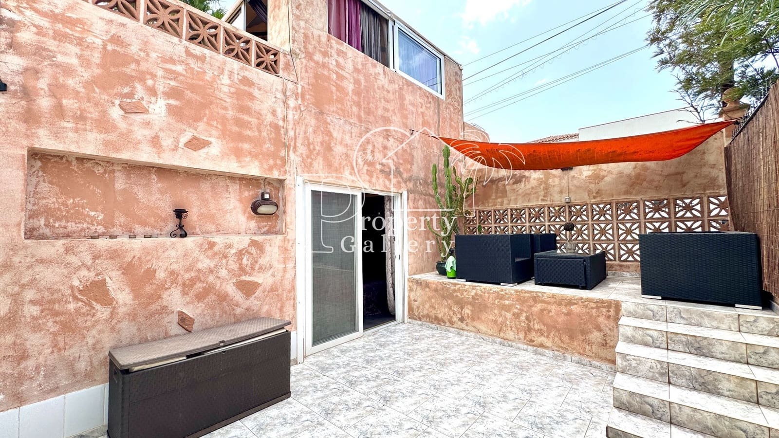 2 soverom Kjedet enebolig til salgs i Palm-Mar med garasje - € 600 000 (Ref: 9300422)