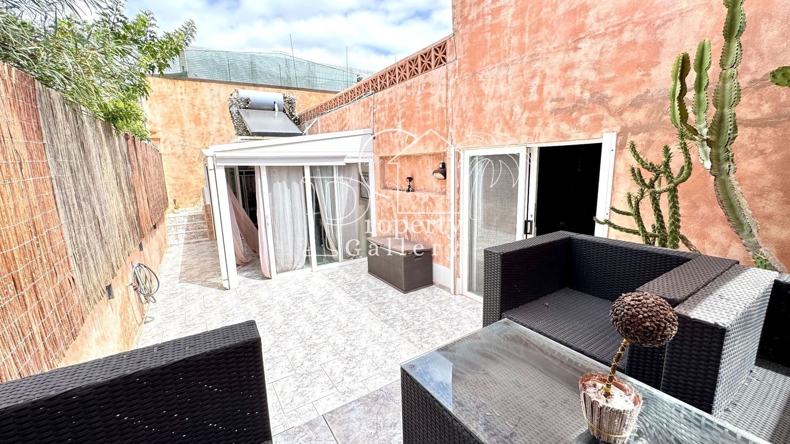 2 soverom Kjedet enebolig til salgs i Palm-Mar med garasje - € 600 000 (Ref: 9300422)