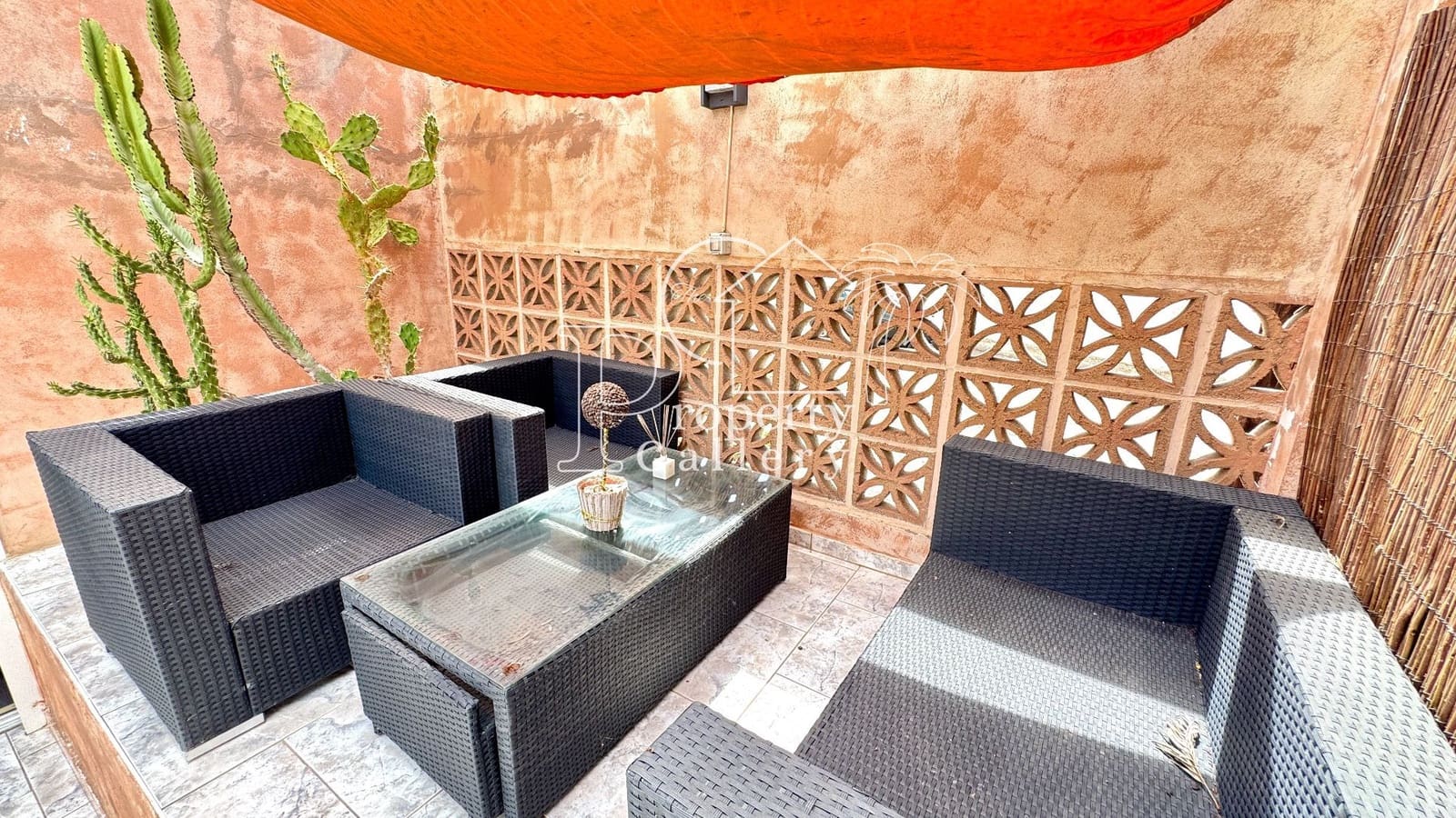 2 soverom Kjedet enebolig til salgs i Palm-Mar med garasje - € 600 000 (Ref: 9300422)