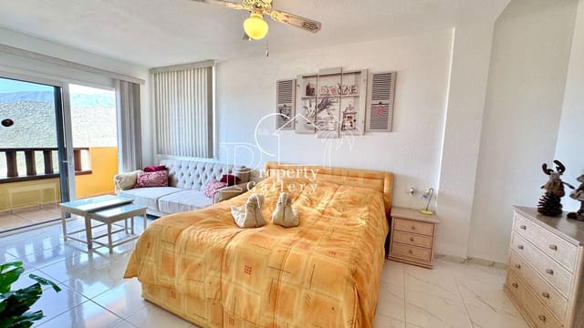 2 soverom Penthouse til salgs i Torviscas, Adeje med svømmebasseng garasje - € 588 000 (Ref: 9353112)