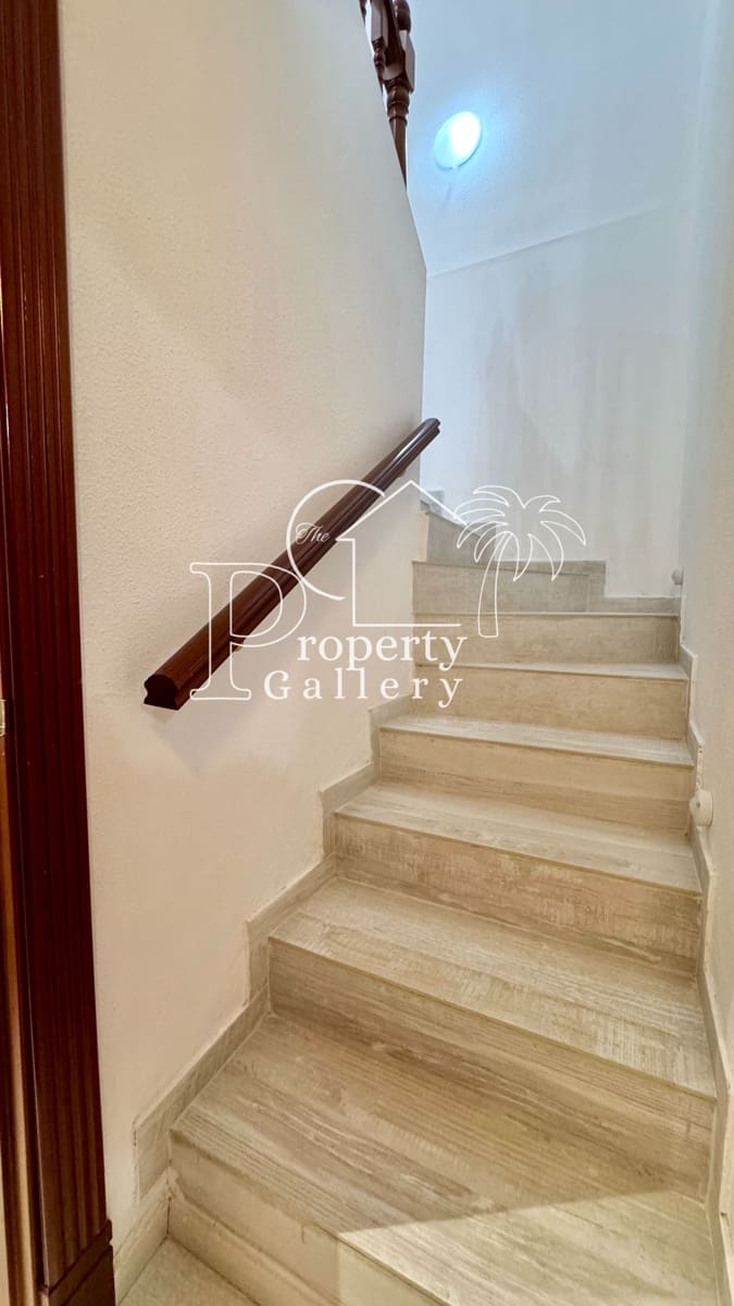 3 bedroom Townhouse for sale in Costa Adeje with garage - € 499,000 (Ref: 9358836)