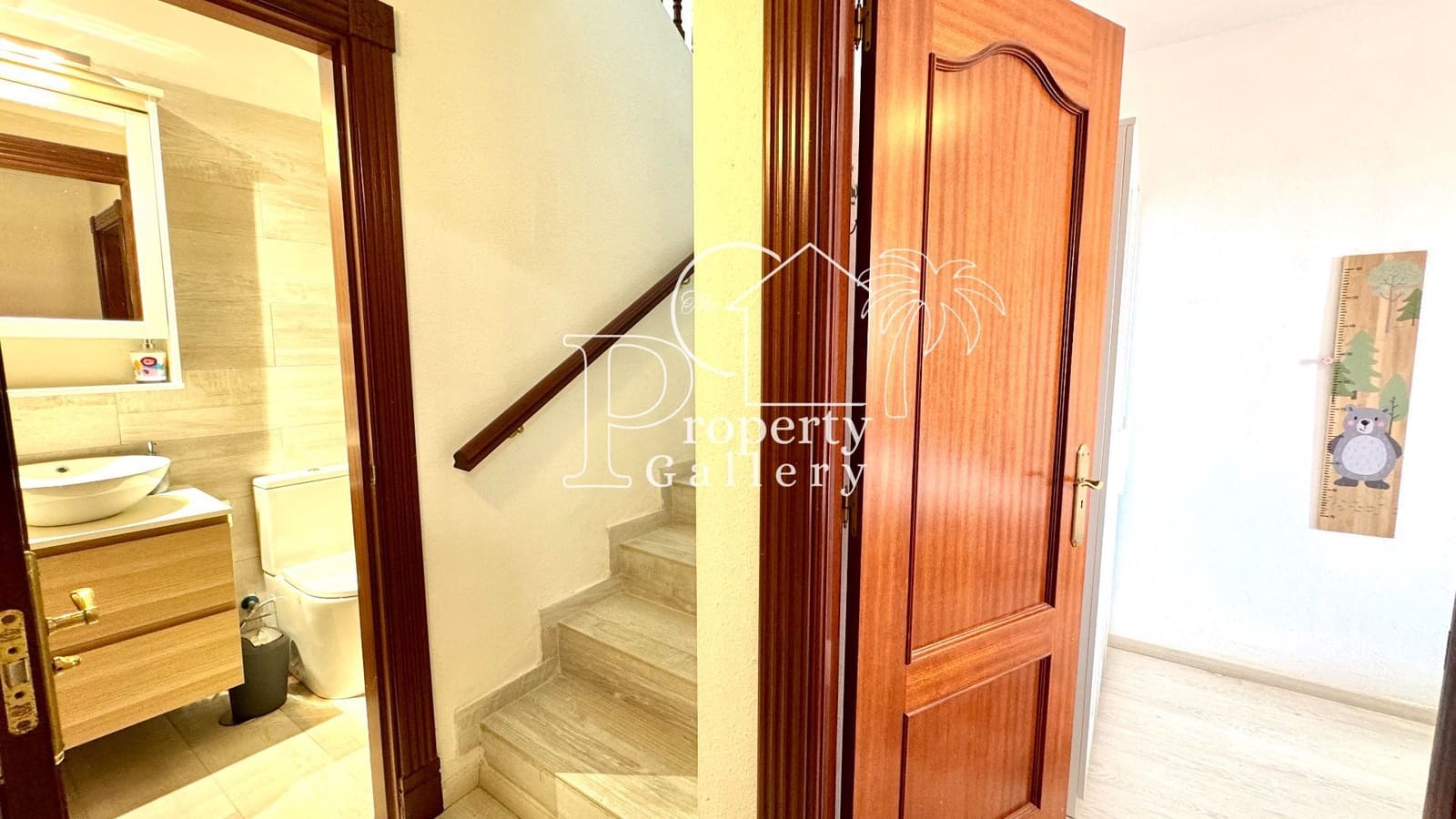 3 bedroom Townhouse for sale in Costa Adeje with garage - € 499,000 (Ref: 9358836)