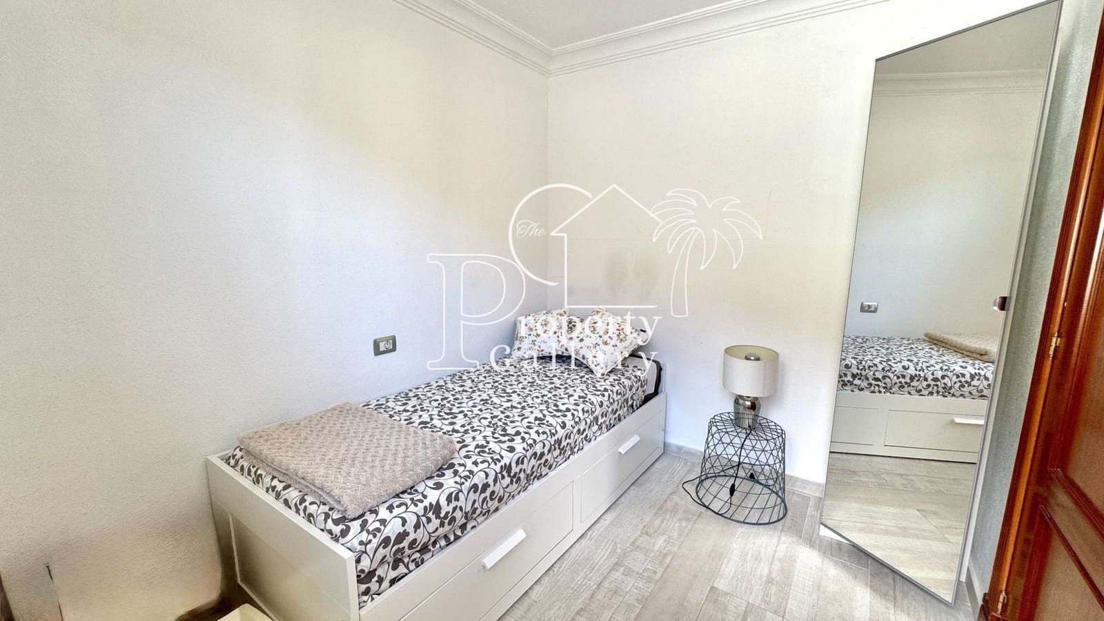 3 bedroom Townhouse for sale in Costa Adeje with garage - € 499,000 (Ref: 9358836)