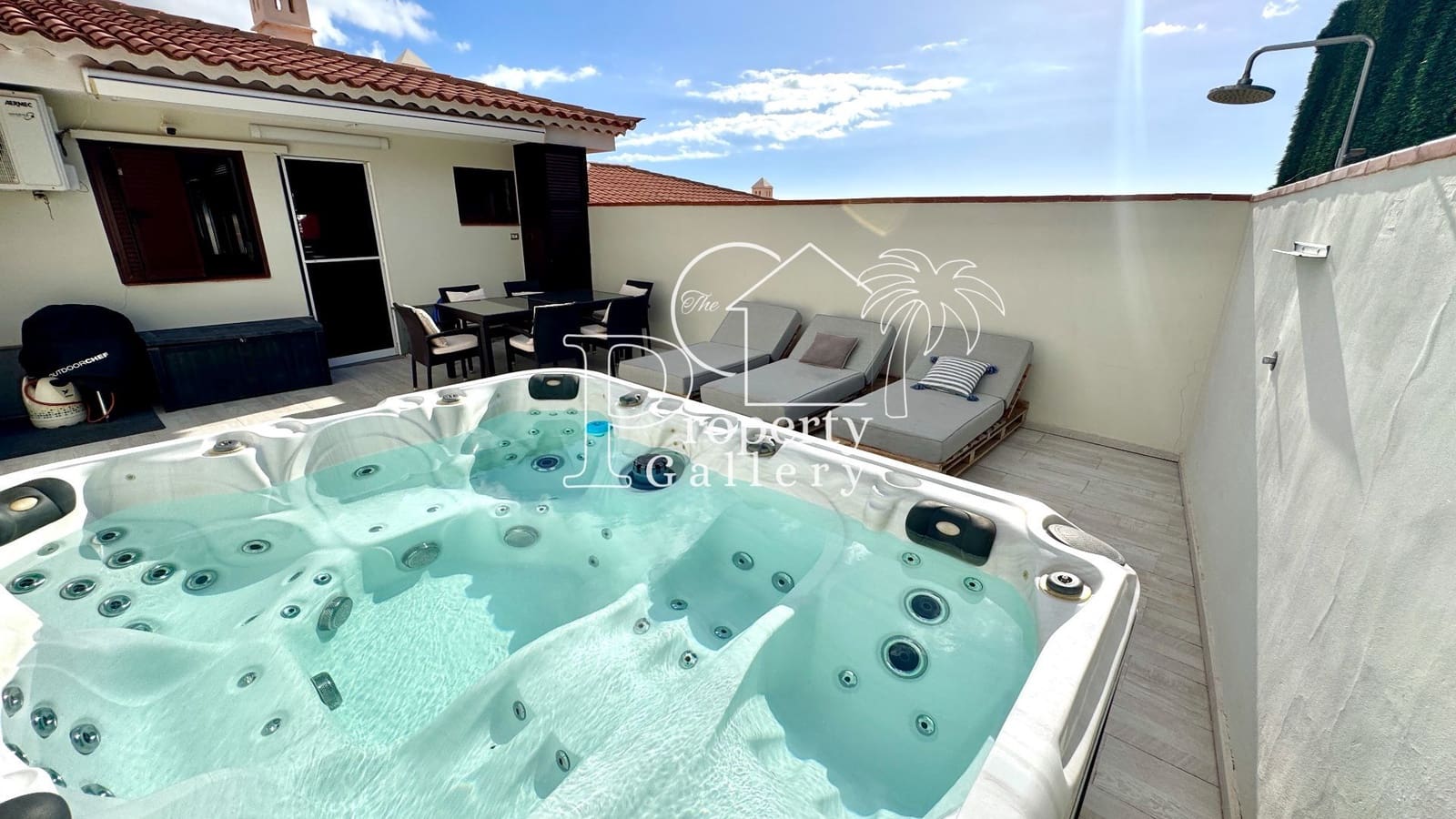 3 bedroom Townhouse for sale in Costa Adeje with garage - € 499,000 (Ref: 9358836)