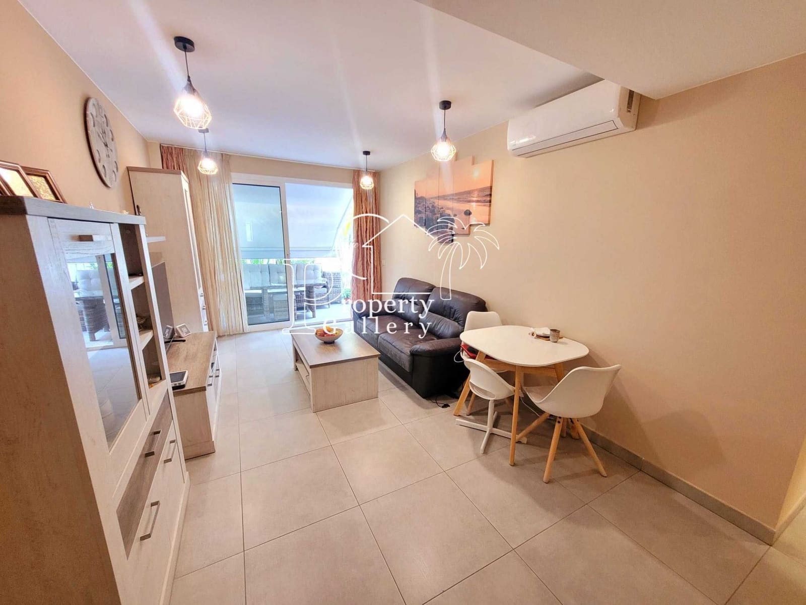 2 sovrum Lägenhet till salu i Adeje med pool garage - 350 000 € (Ref: 9387115)