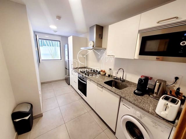 2 chambre Appartement à vendre à Casco Urbano, Adeje avec piscine garage - 350 000 € (Ref: 9387115)