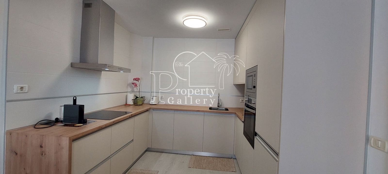 2 soveværelse Lejlighed til salg i Adeje med garage - € 265.000 (Ref: 9390082)