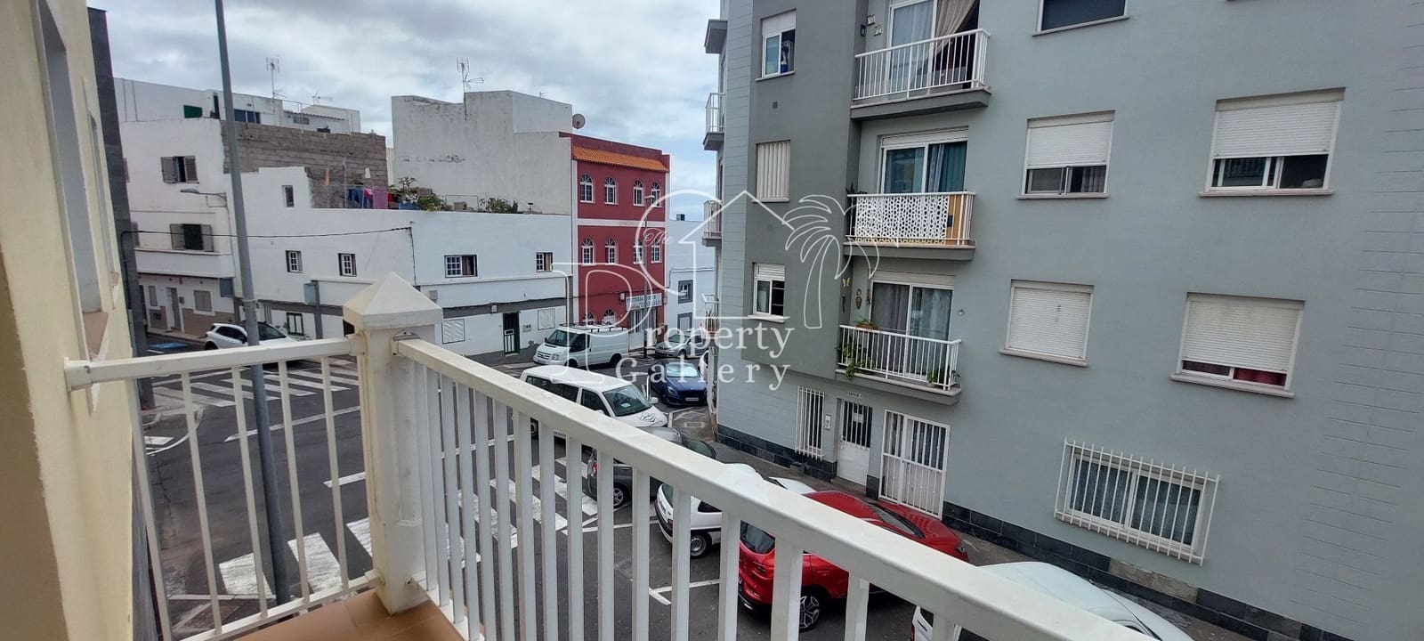 2 soveværelse Lejlighed til salg i Adeje med garage - € 265.000 (Ref: 9390082)