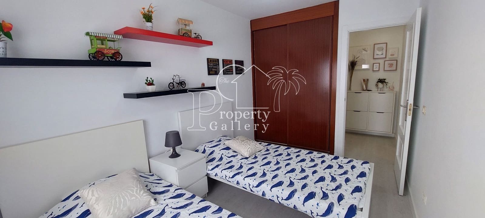 2 soveværelse Lejlighed til salg i Adeje med garage - € 265.000 (Ref: 9390082)